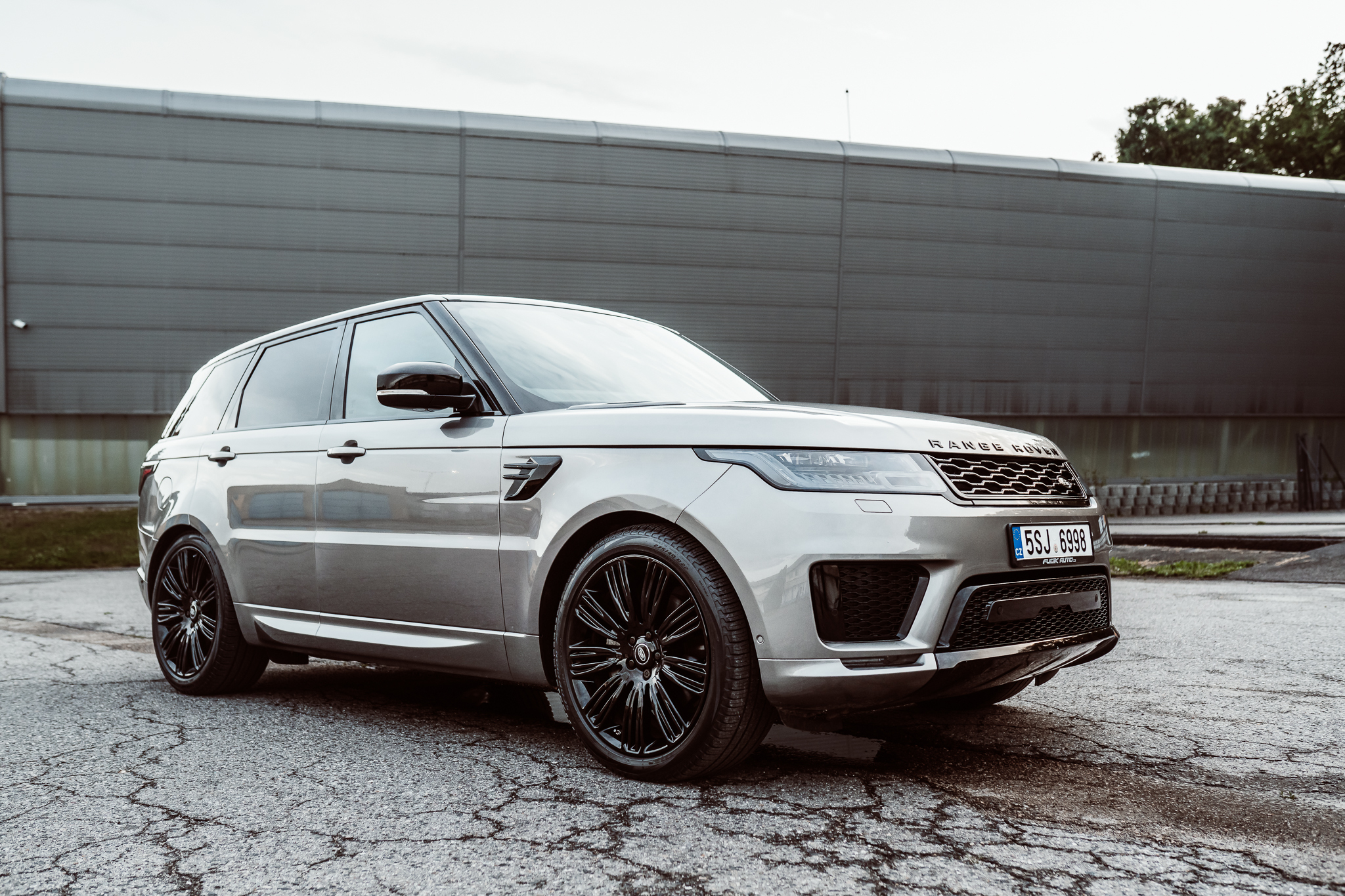 Exdražby - LAND ROVER RANGE ROVER SPORT /3.0 /6V /Diesel /225 kW /HSE ...