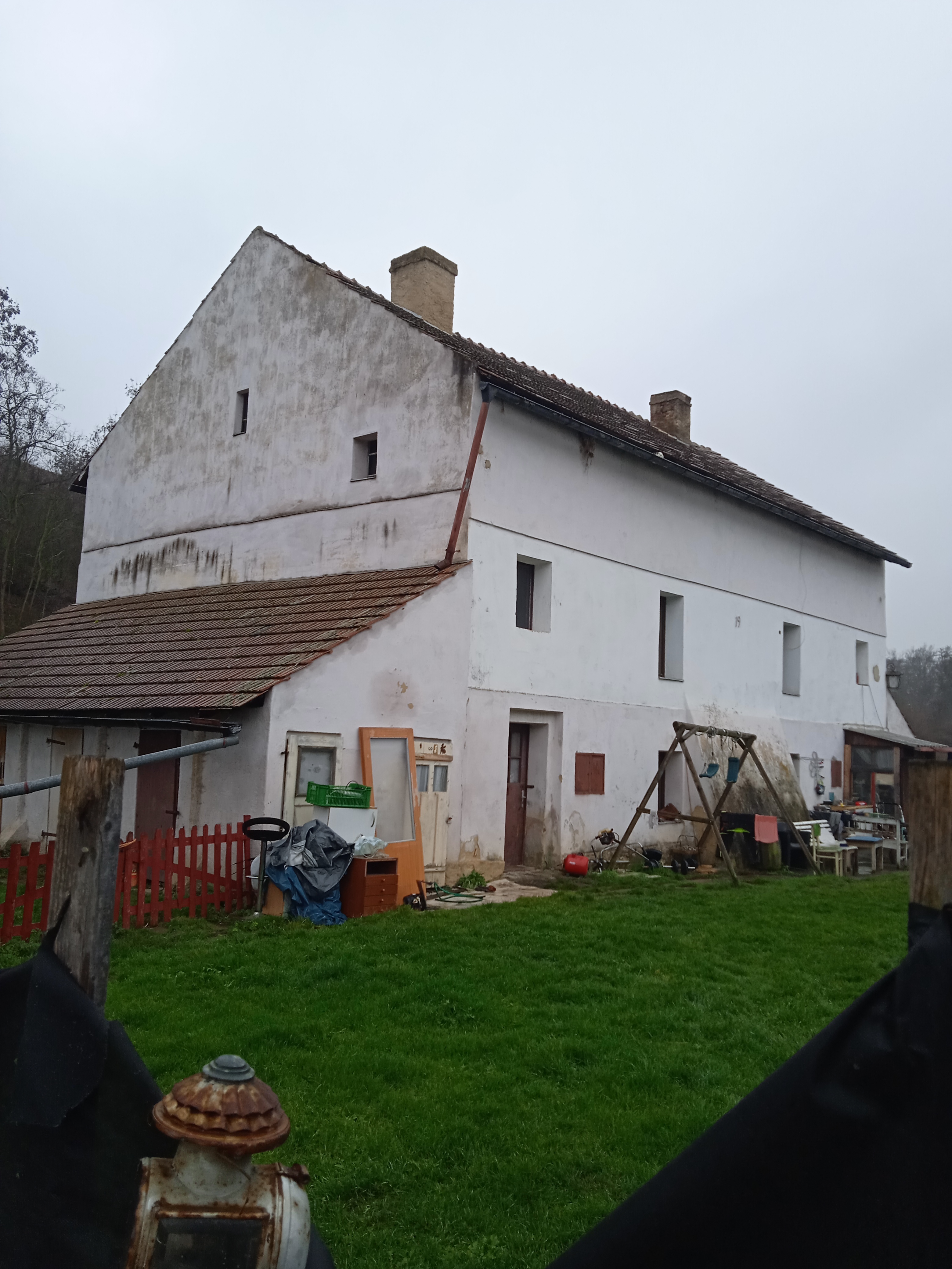 ideální podíl 1/30 rodinného domu v  k.ú. Krásný