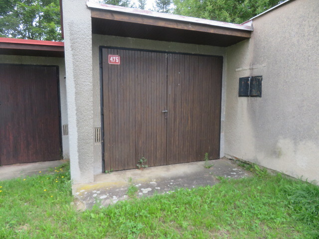 Garáž o velikosti 22m2, Jindřichův Hradec